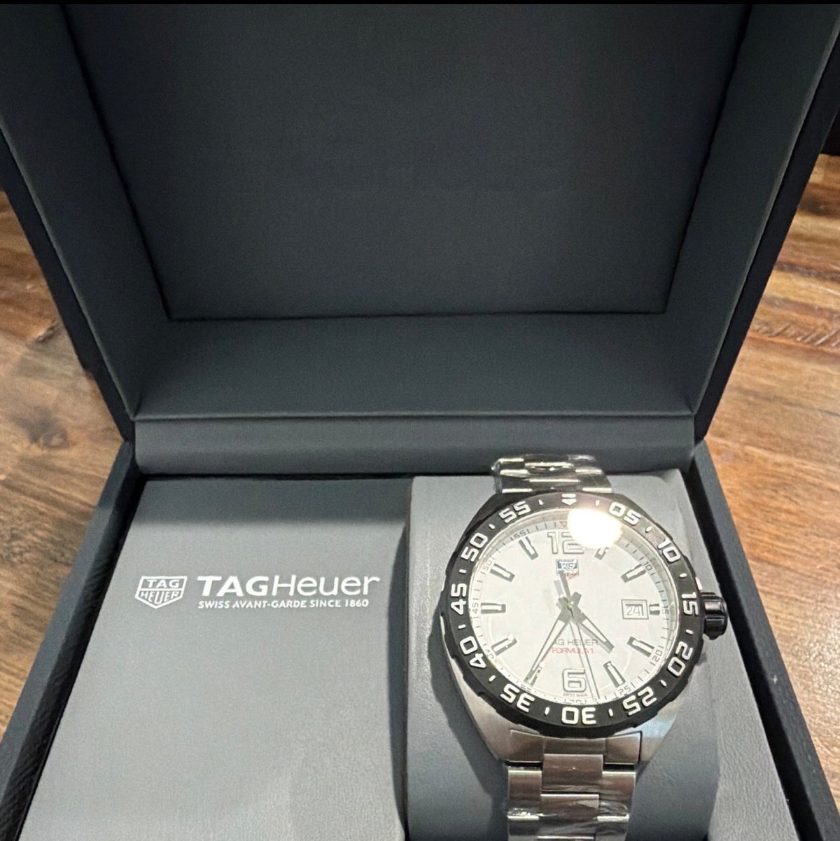 TAG Heuer Formula 1 Quartz White Dial Stainless Steel Watch – WAZ1111.BA0875 - Pre-owned