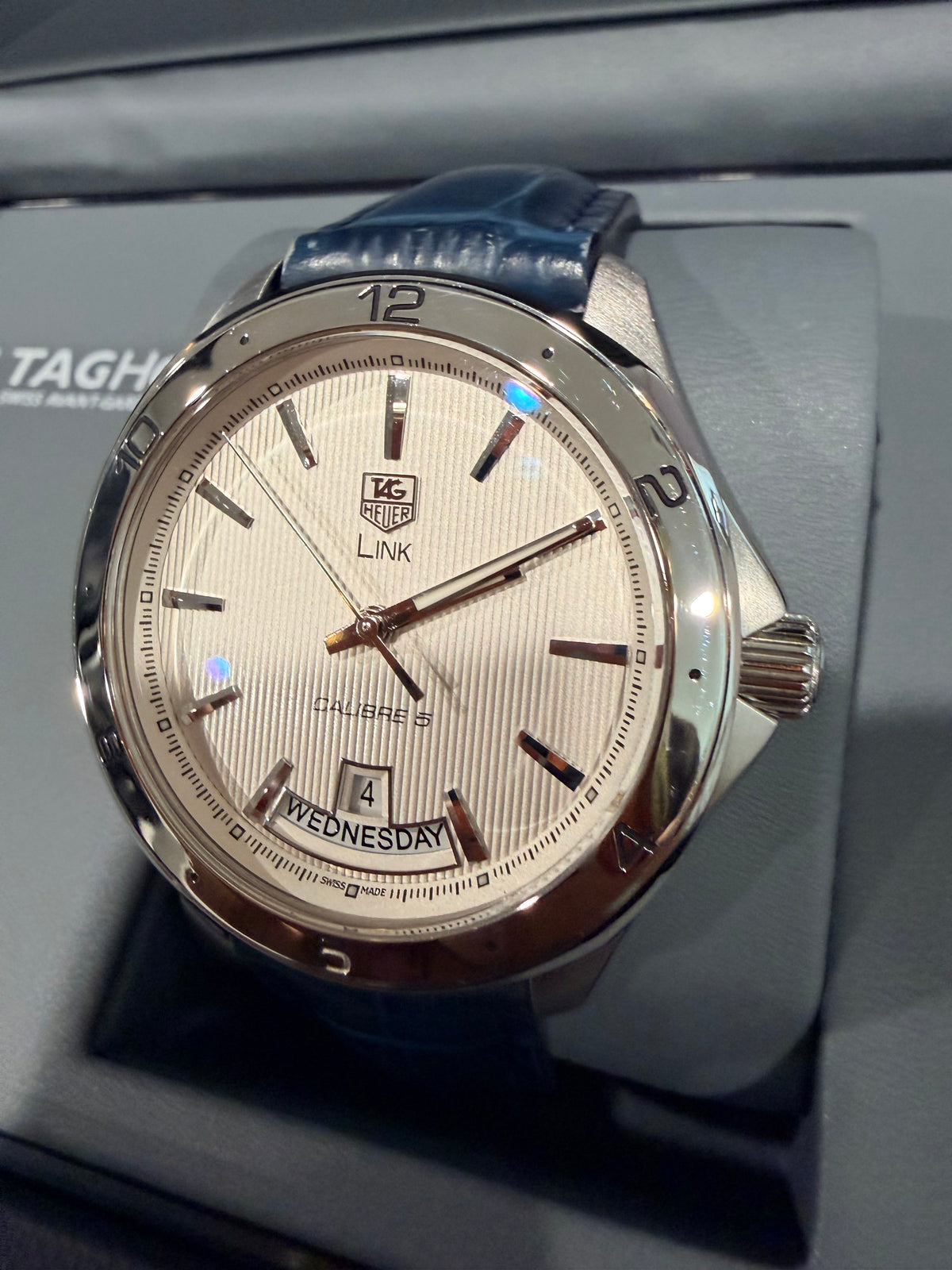 TAG Heuer Link Calibre 5 Automatic 42mm Silver Grey Dial - Ref. No WAT2011.BA0951 - Pre-owned