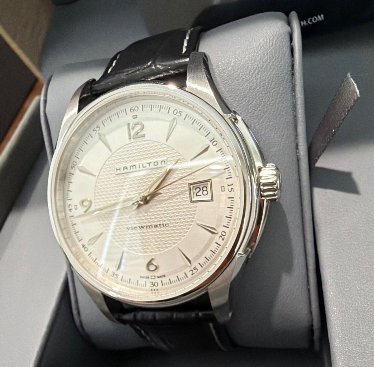 Hamilton Jazzmaster Viewmatic Automatic Silver Dial Leather Watch – H32515555 - New