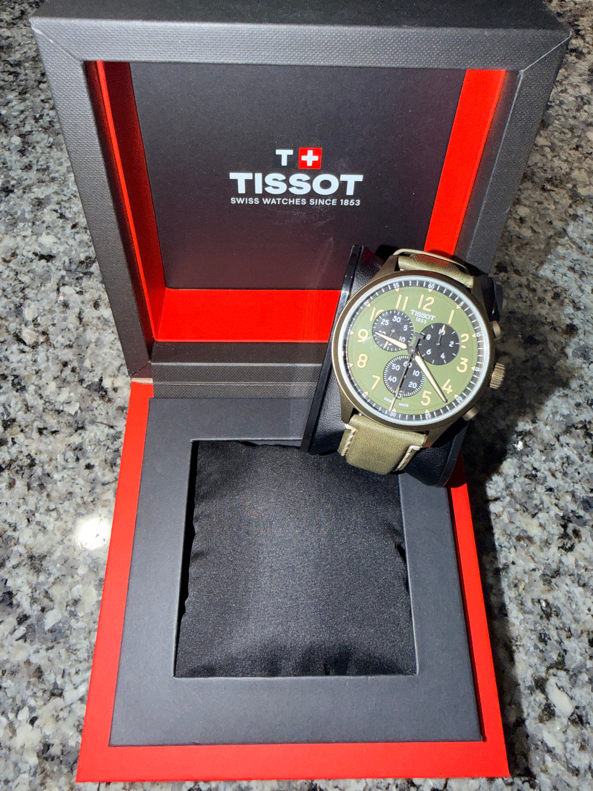 TISSOT Chrono XL Quartz 45mm Green Dial - T116.617.36.092.00 - New