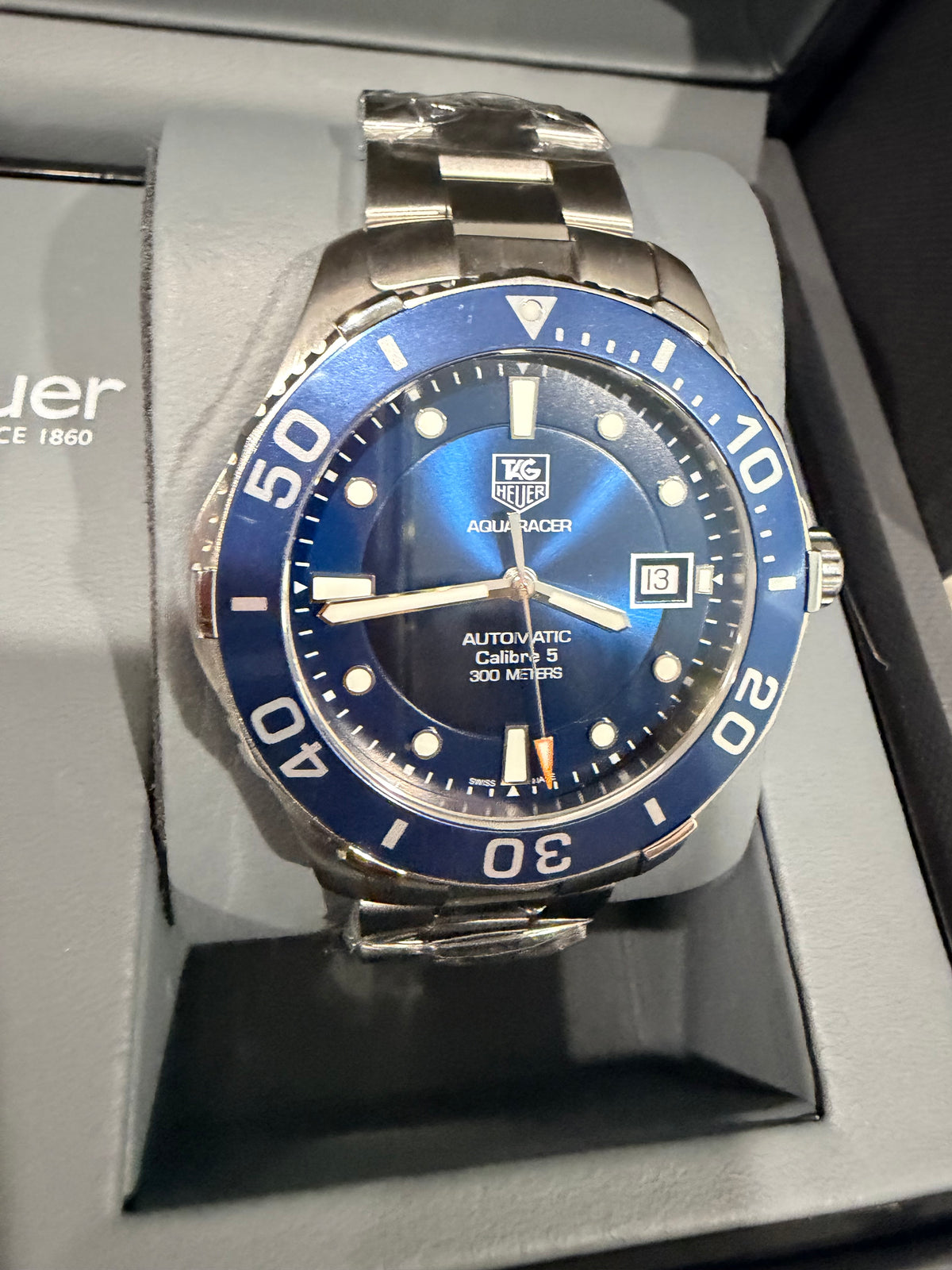 TAG Heuer Aquaracer Calibre 5 Automatic Blue Dial - Ref. WAN2111.BA0822 - Pre-owned