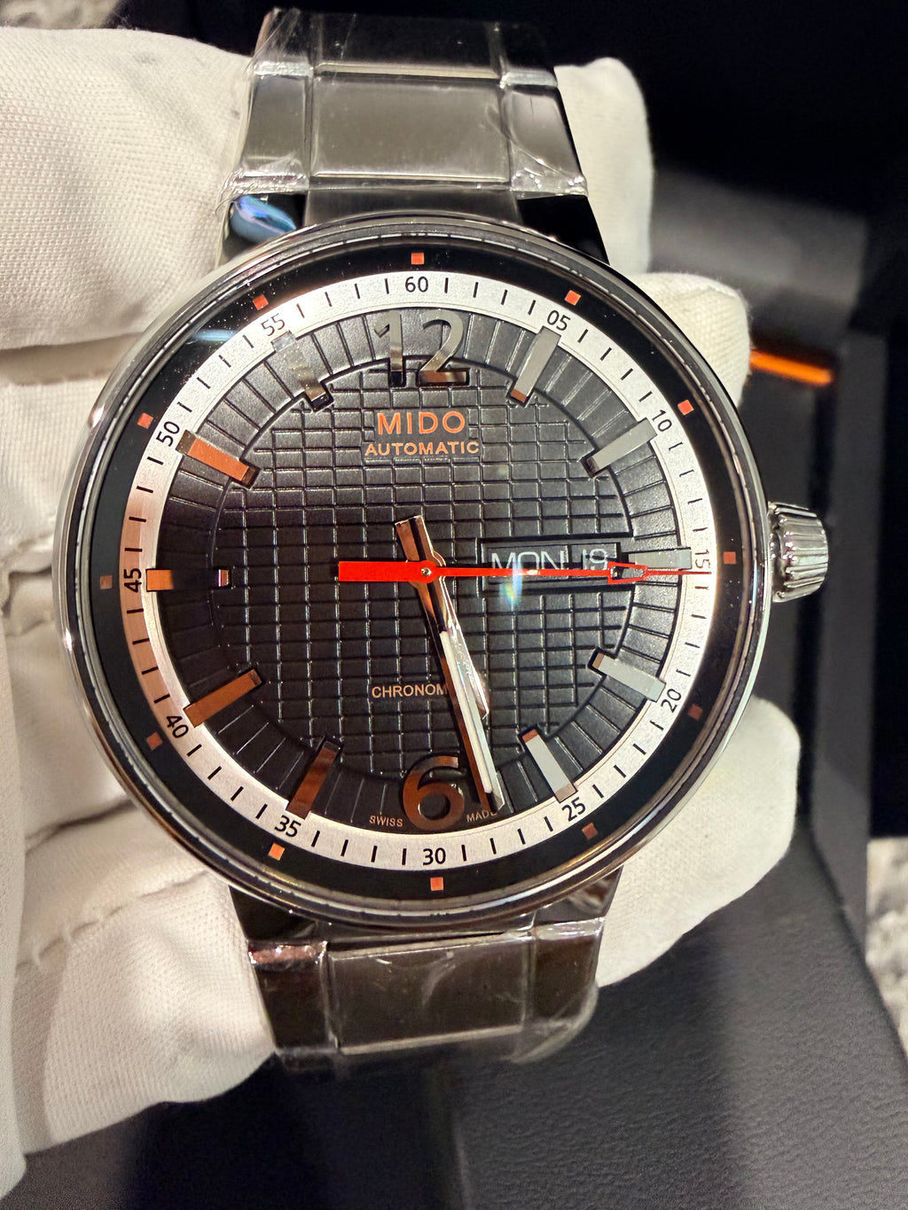 MIDO Great Wall Automatic Chronometer 42mm - Ref. M015.631.11.057.00 - New