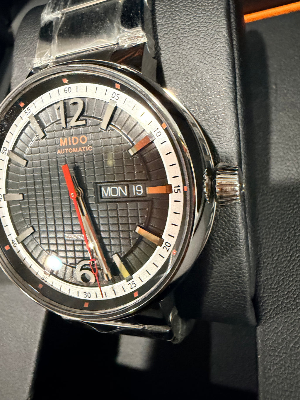 MIDO Great Wall Automatic Chronometer 42mm - Ref. M015.631.11.057.00 - New