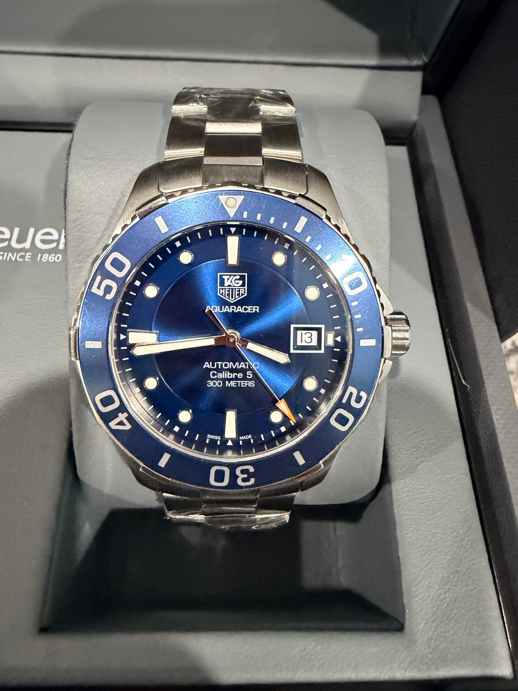 TAG Heuer Aquaracer Calibre 5 Automatic Blue Dial - Ref. WAN2111.BA0822 - Pre-owned