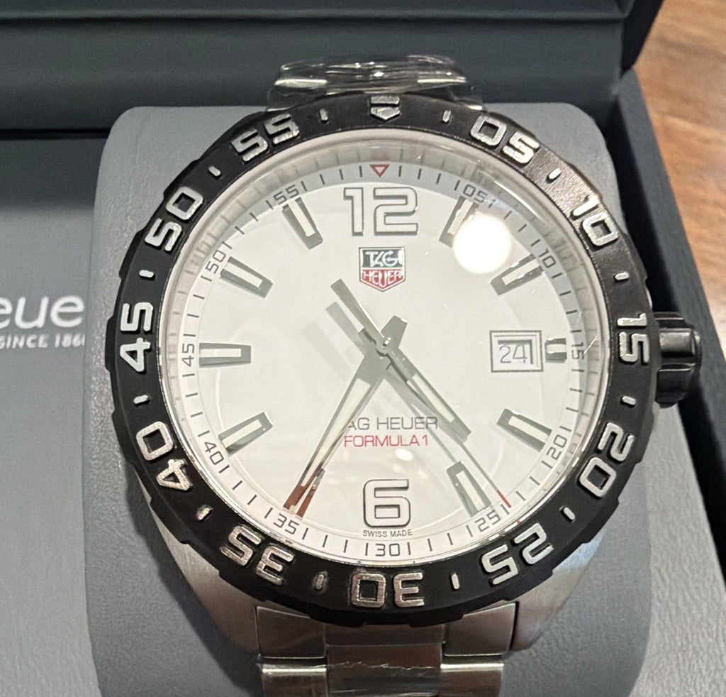 TAG Heuer Formula 1 Quartz White Dial Stainless Steel Watch – WAZ1111.BA0875 - Pre-owned