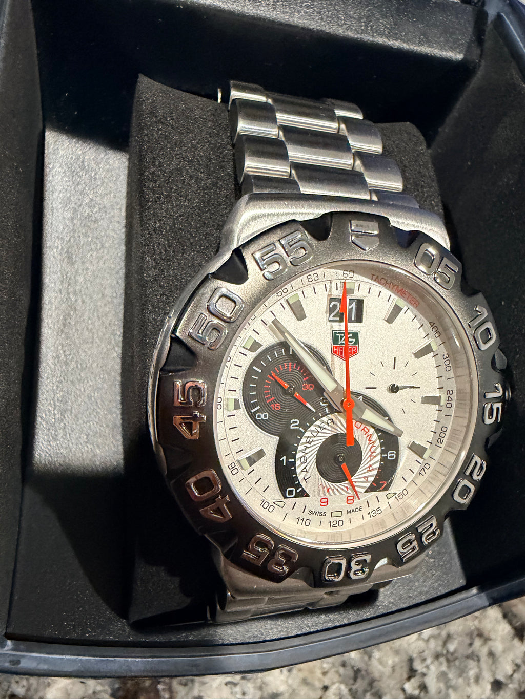 TAG Heuer Formula 1 Chronograph Black Dial Stainless Steel Men's Watch – Ref. CAH111A.BA0850 - Pre-owned